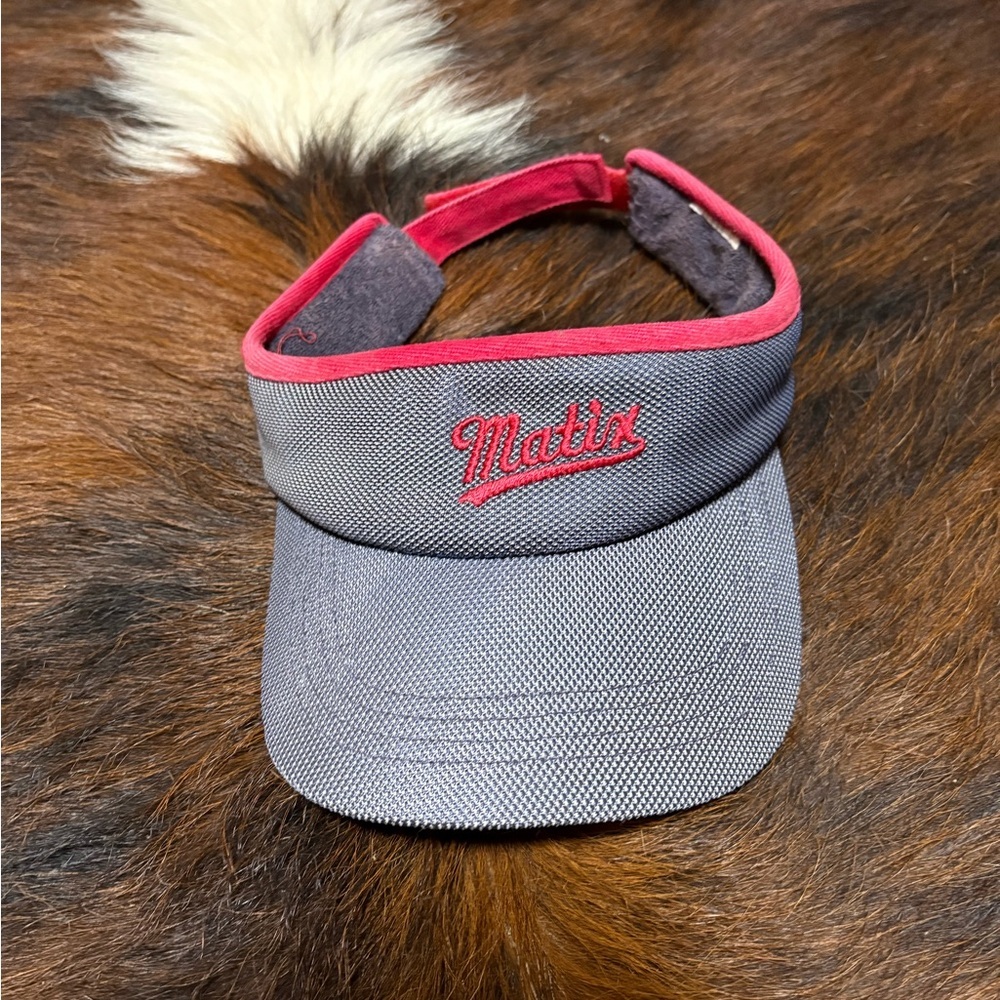 Matix Visor in Gray and Red